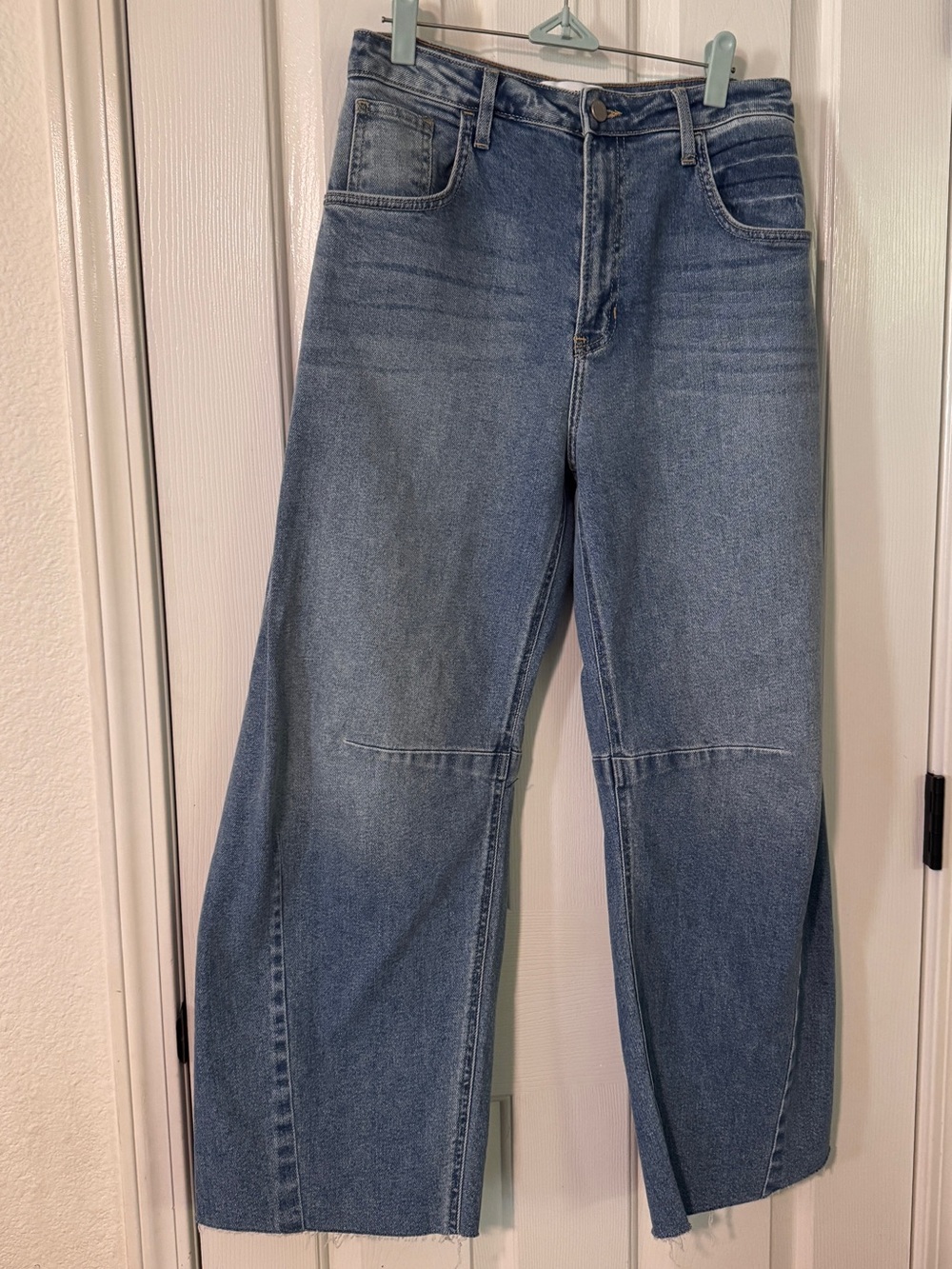 Classic Wide-Leg Barrel Women's Jeans in Medium Blue Made in USA